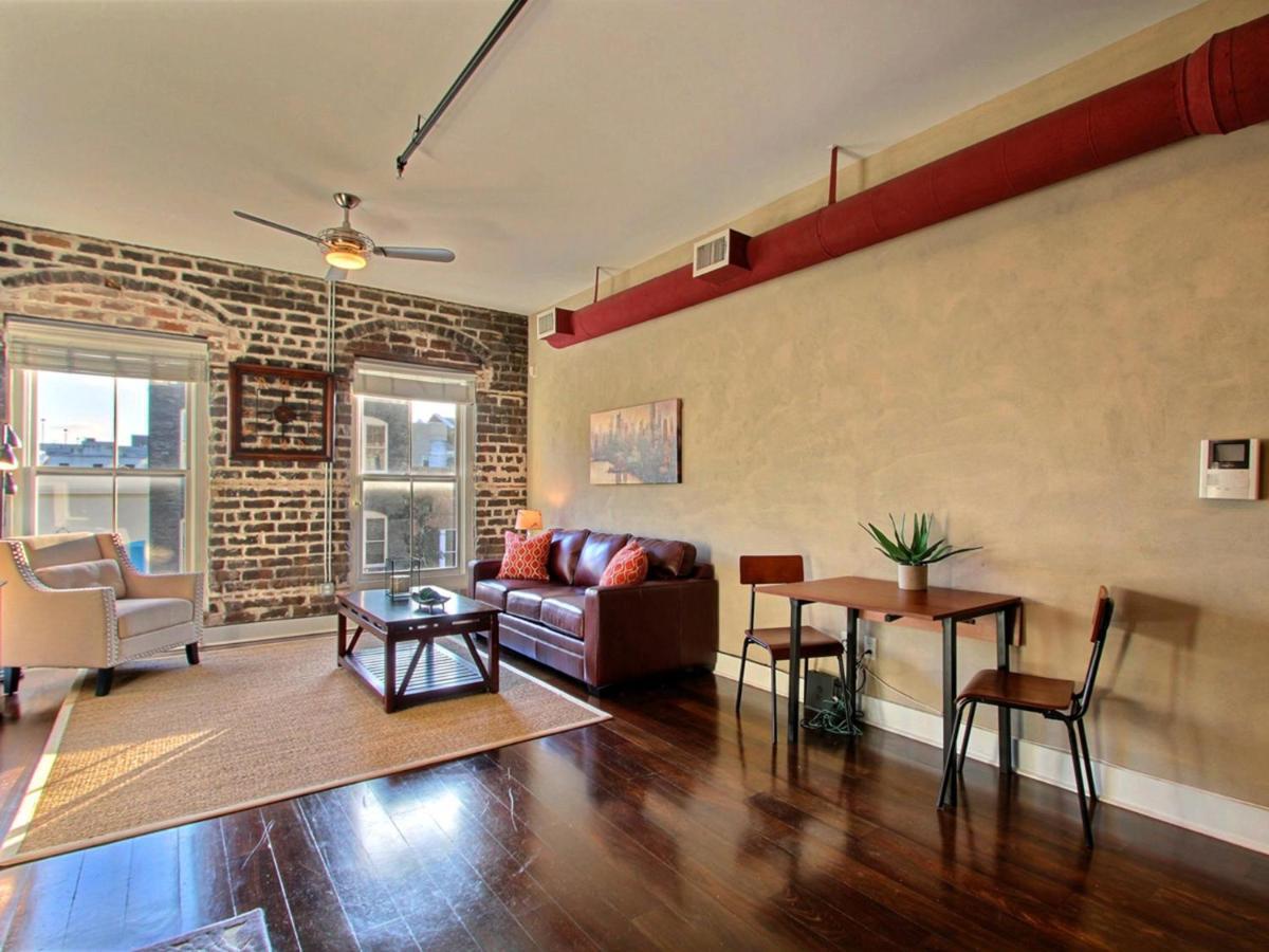 Soho Suite Savannah Bagian luar foto